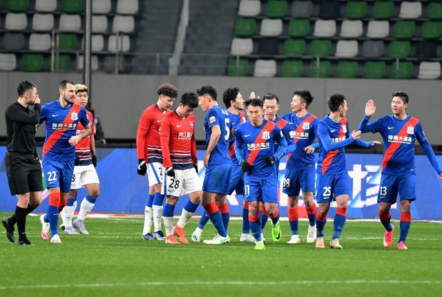 半岛体育-【中超总结之申花】“老年军”被贴上“失败”标签