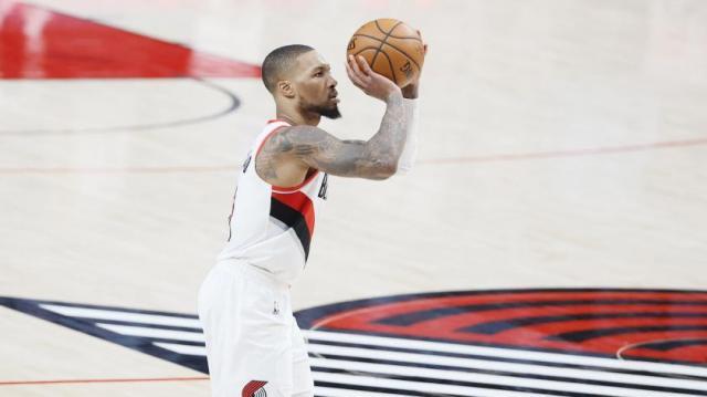 半岛体育-临近季后赛开拓者遇到危机 CJ复出利拉德陷入低迷